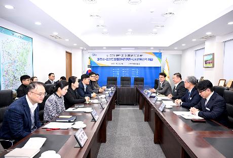 파주시-경기도경제과학진흥원-LH임대주택 기관공급 업무협약식 (2025. 12. 30)_5