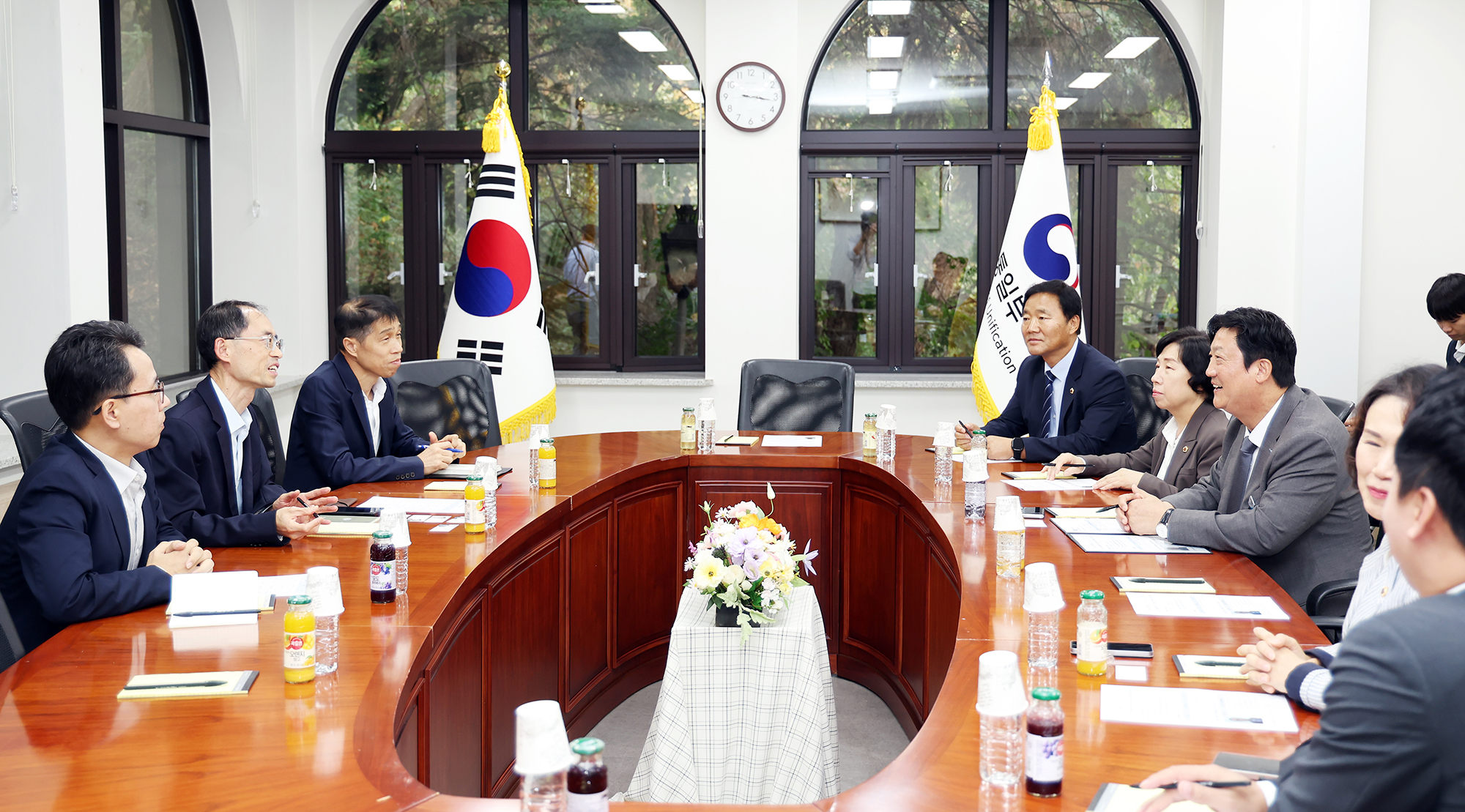 공동건의문 통일부 전달