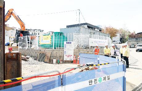 주요 현안 현장점검 (야당동 간이배수펌프장 설치공사, 금촌기존 배수펌프장) (2026. 04. 16)_4