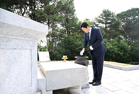 제10대 파주시장 현충탑 참배 (2026. 07. 01)_