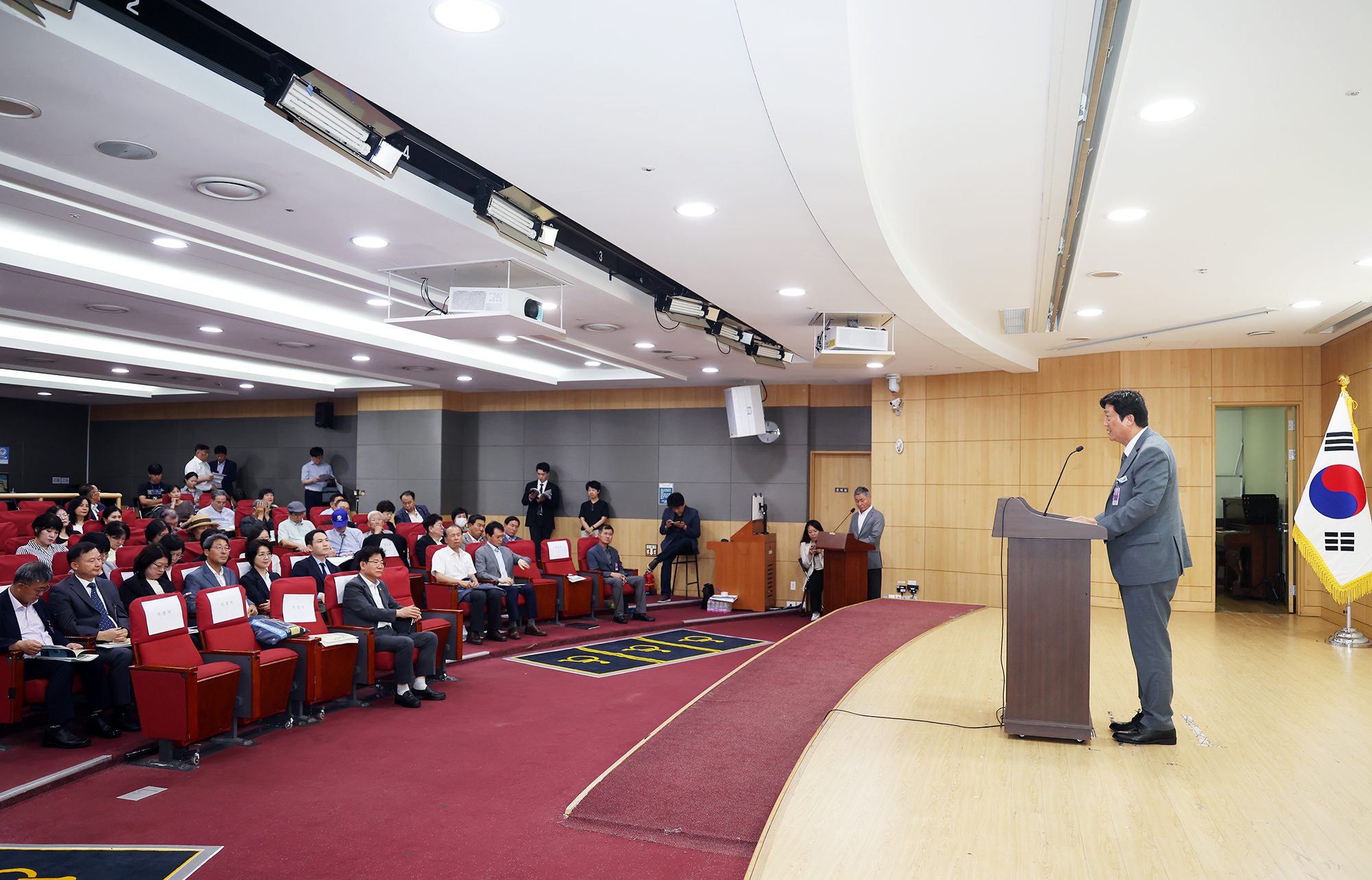평화지역 지원 특별법을 위한 정책토론회